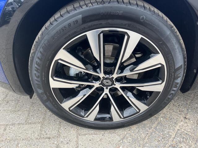 Renault Austral 1.2 E-Tech full hybrid 200 techno / NAVIGATIE / PARKEERSENSOREN / APPLE CARPLAY ANDROID AUTO / CAMERA