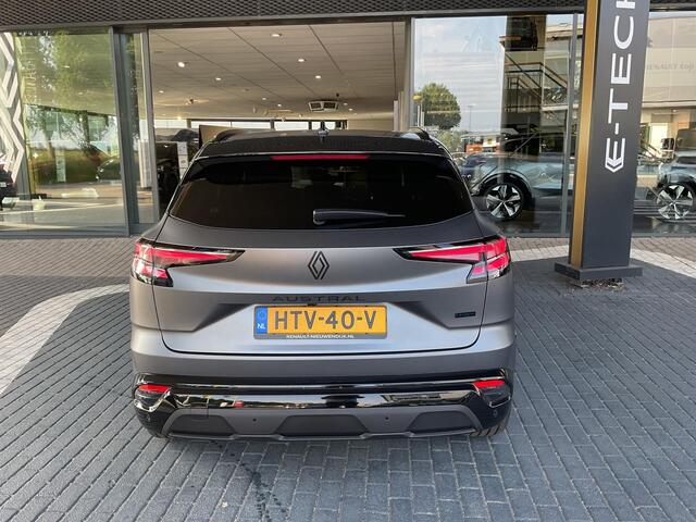 Renault Austral 1.2 E-Tech full hybrid 200 iconic esprit Alpine / 4 CONTROL / PACK LIGHT & SOUND / AROUND VIEW CAMERA / PACK VISION