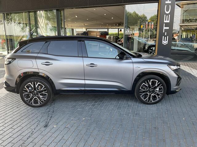 Renault Austral 1.2 E-Tech full hybrid 200 iconic esprit Alpine / 4 CONTROL / PACK LIGHT & SOUND / AROUND VIEW CAMERA / PACK VISION