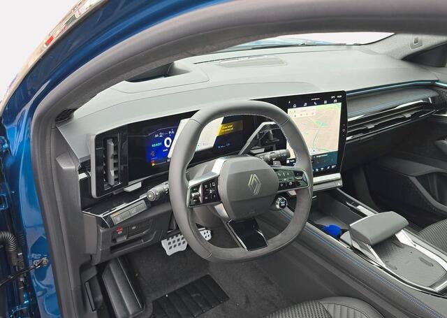 Renault Austral 1.2 E-Tech full hybrid 200 iconic esprit Alpine - NIEUW MODEL / 4CONTROL advanced / pack vision / pack light & sound / pack around view camera / two-tone kleurstelling
