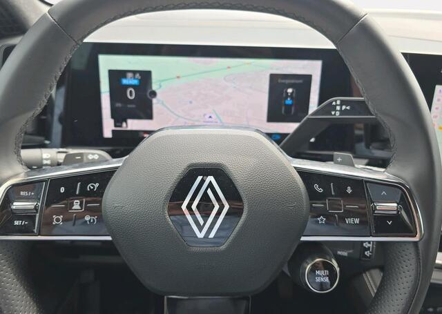 Renault Austral 1.2 E-Tech full hybrid 200 iconic