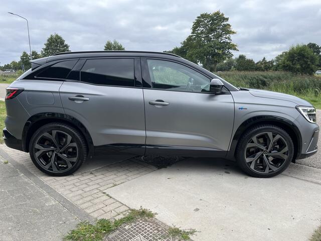 Renault Austral 1.2 E-Tech 200 PK iconic esprit Alpine / 4-Control / Winterpakket / Gris Schiste Satin. Matgrijs /360 Camera / Keyless / 20'' LMV /