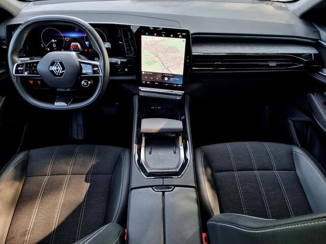 Renault Austral 1.3 mild hybrid 160 X-Tronic techno Automaat / 1800KG Trekgewicht / Panoramadak / Cruise Control Adaptief / Navigatie / Rondomzicht Camera / Dodehoekdetectie