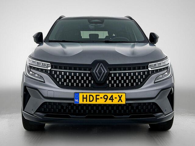 Renault Austral 1.2 E-Tech full hybrid 200PK iconic esprit Alpine | Automaat | Achteruitrijcamera | Panoramadak | Google Navigatie 12" | Dodehoekwaarschuwing | Elektrisch Verstelbare Bestuurdersstoel | Verwarmbare Voorruit | Verwarmbare Stoel + Stuur Verwarming