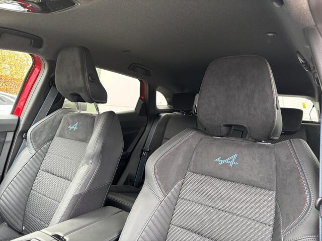 Renault Austral 1.2 E-Tech full hybrid 200 iconic esprit Alpine | Aanhangwagen geremd 1500kg | Slechts 9 km !! | Nieuwe Auto |