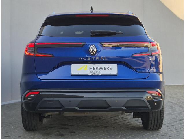 Renault Austral 1.3 mild hybrid 160 techno Automaat / Pack Solid / Trekgewicht 1800 kg / Panoramadak / Apple Carplay Android Auto / Elektrische achterklep / Stuur-, Stoel en Voorruit verwarming / Achteruitrijcamera / Keyless Entry/Start /