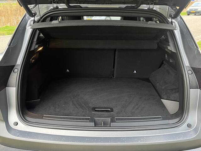 Renault Austral 1.2 E-Tech full hybrid 200 PK iconic esprit Alpine / Dealer onderhouden / Camera 360' / Apple Carplay - Android Auto / 20'' LMV /