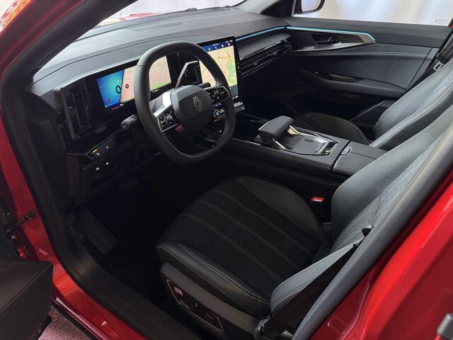 Renault Austral 1.3 160PK PANORAMA 4.CILINDER TECHNO ELEK.KLEP ELEK.STOEL NAVI STOEL/STUUR/RUIT VERW. LED LEER 1800KG MAX TREKGEWICHT