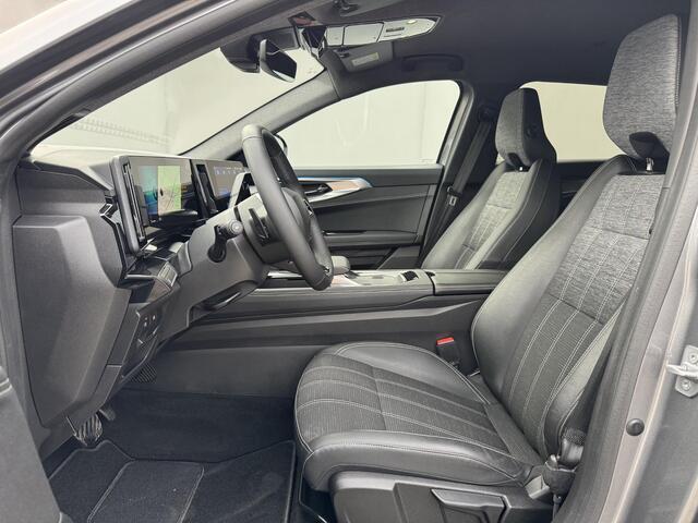 Renault Austral 1.2 E-Tech full hybrid 200 techno Automaat / Dealer Onderhouden / Fabrieksgarantie tot 10-2026 / Adaptieve Cruise / Apple Carplay & Android Auto / Camera / Navigatie / Volledig digitaal instrumentenpaneel / DAB /