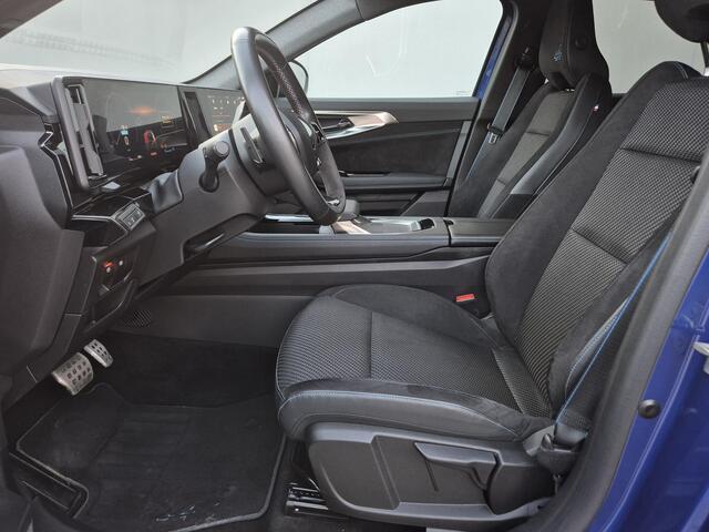 Renault Austral 1.2 E-Tech full hybrid 200 techno esprit Alpine / Fabrieksgarantie tot 06-2026 / Dealer onderhouden / Panoramadak / Trekgewicht 1.500 Kg / Cruise control / Achteruitrijcamera / Keyless Entry/Start / Lichtmetalen wielen 20" /