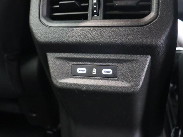 Renault Austral 1.2 mild hybrid Techno | 1800kg trekgewicht | Trekhaak | Stoel-stuur-voorruit verwarming | Adaptive Cruise Control | Elektrisch verstelbare stoelen |