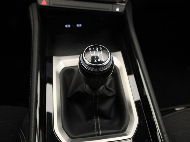 Renault Austral mild hybrid advanced 130 techno | Pack safety | 12" openR link navigatiesysteem met Google integratie | Parkeersensoren v+a met achteruitrijcamera | Privacy glass | Metaalkleur |