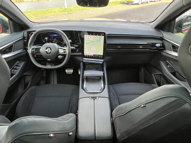 Renault Austral 1.2 E-Tech full hybrid 200PK Iconic Esprit Alpine / 4-Control / Panoramdak/ Winterpakket/ Stoelverw. 20'' LMV /