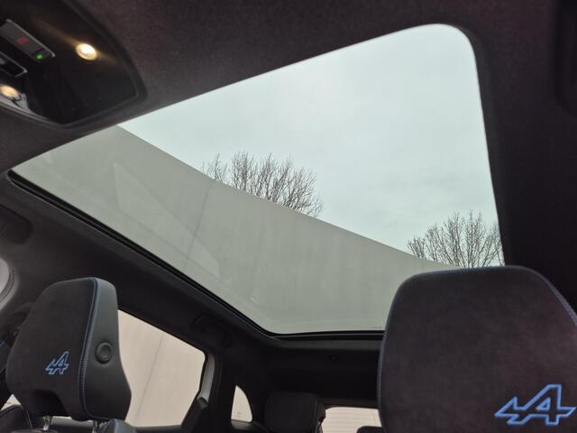 Renault Austral 1.2 E-Tech full hybrid 200 iconic esprit Automaat / Fabrieksgarantie tot 04-2027 / All season banden / Panoramadak / Trekgewicht 1.500 kg / Rondomzicht camera / Adaptief cruise control / Elektrische achterklep / Apple Carplay Android Auto /