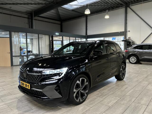 Renault Austral 1.2 E-Tech full hybrid 200 Iconic Esprit Alpine | 4 Control | Pano | Adapt. Cruise | Harman Kardon | Elektr. Achterklep | 360 Camera | 20" LMV | All season banden |