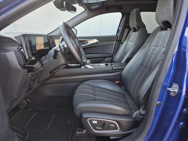 Renault Austral 1.3 mild hybrid 160 techno Automaat / Fabrieksgarantie tot 07-2026 / Adaptieve Cruise control / Pack Solid / Trekgewicht 1800 kg / Panoramadak / Apple Carplay Android Auto / Elektrische achterklep / Stuur-, Stoel en Voorruit verwarming / Achteruitrijcamer