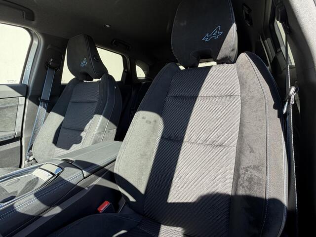 Renault Austral E-Tech full hybrid 200 iconic esprit Alpine / Fabrieks Garantie tot 02-2027 / 1.500 kg trekgewicht / 1e eigenaar / Adaptieve Cruise / Camera 360° / Stuur- en stoelverwarming / Elektrische stoelen & klep / Massagefunctie bestuurdersstoel / 19" LM wielen / 