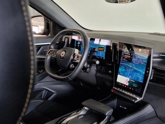 Renault Austral E-Tech full hybrid 200 iconic SIDESTEPS l HARMAN / KARDON