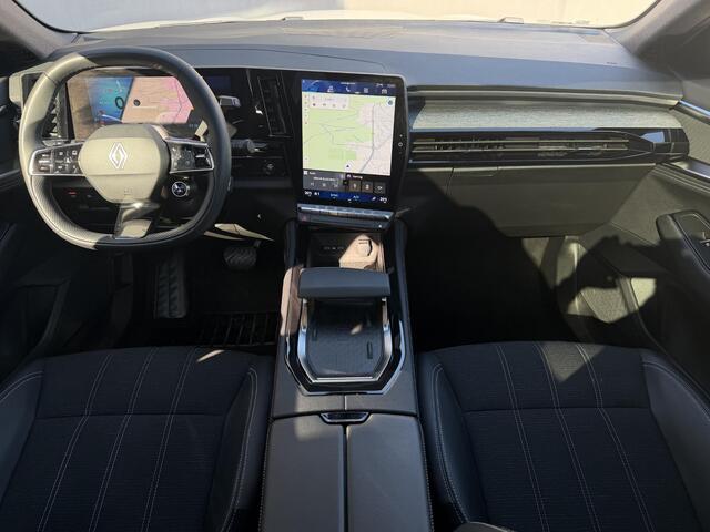 Renault Austral E-Tech full hybrid 200 techno / Panoramadak / Fabrieksgarantie tot 03-2027 / 360 Camera / Adaptieve Cruise / Dodehoek / Navigatie / Apple Carplay & Android Auto / DAB /