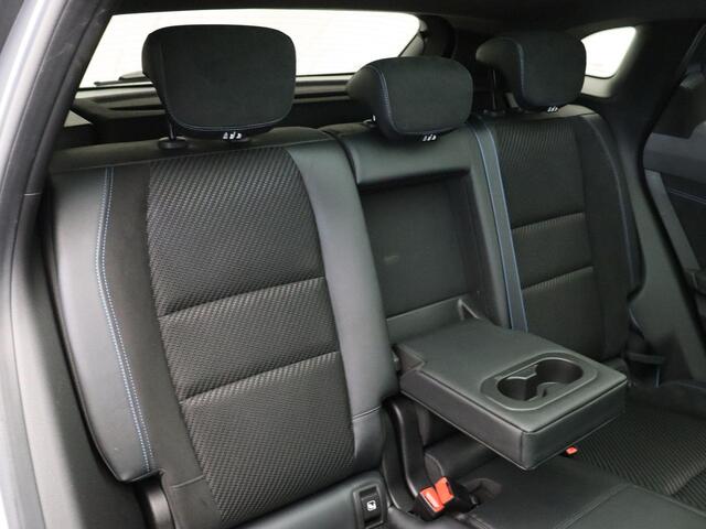 Renault Austral 1.2 E-Tech full hybrid 200 techno esprit Alpine | Stoel-stuur verwarming | Adaptieve cruise control | Elektrische voorruit verwarming | 360' graden camera |