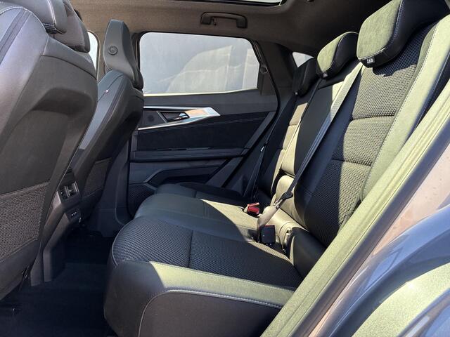 Renault Austral E-Tech full hybrid 200 techno esprit Alpine / Fabrieksgarantie t/m 03-2027 / 1.500KG trekgewicht / Panorama dak / Camera 360° / Apple Carplay/Android Auto / All Season banden /