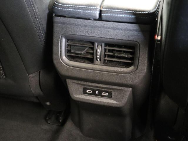 Renault Austral E-Tech full hybrid 200pk Iconic esprit Alpine | Stoel- en stuurverwarming | Adaptieve cruise control | 360' graden camera | Elektrisch verstelbare stoel |