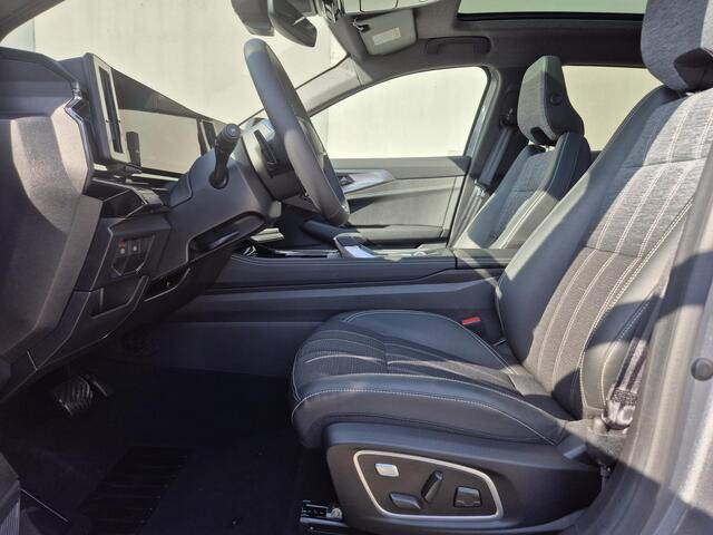 Renault Austral E-Tech full hybrid 200PK Techno / Fabrieksgarantie tot 05-2027 / Panorama Dak / 1.500 KG Trekgewicht / Adaptief Cruise Control / Camera 360° / Navigatie / Stuur-, Stoel- & Voorruitverwarming / Elektrische Bestuurdersstoel / 19" LM Wielen met All Season B