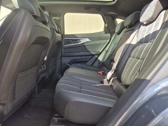 Renault Austral 1.2 E-Tech full hybrid 200 techno / Fabrieksgarantie tot 05-2027 / Pack Look & Pack Comfort / panoramadak / All season banden / Trekgewicht 1500 kg / Stuur- Stoel & Voorruit verwarming / Rondomzicht camera / Adaptief cruise control / Apple Carplay Android