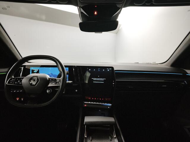 Renault Austral 1.2 E-Tech full hybrid 200 Iconic Esprit Alpine | 360° Camera | Stoelverwarming | Adaptive Cruise Control | Navigatie |