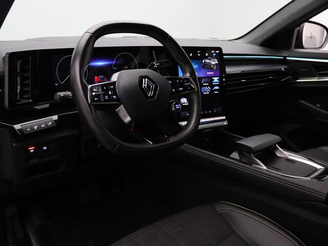 Renault Austral 200pk E-Tech full hybrid iconic Harman Kardon | Head-Up