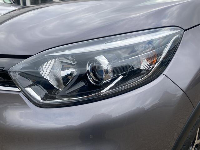 Renault CAPTUR 0.9 TCe 90pk Limited / Navigatie