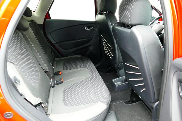 Renault CAPTUR 0.9 TCe Intens 1-Eig. R-Link, Camera, Navi, Clima, Cruise, Led Koplampen, Haak 1200kg