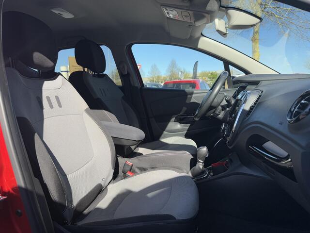 Renault CAPTUR 1.2 TCe Dynamique 1e Eigenaar,Navi,Clima,Camera,Cruise,Trekhaak,Bluetooth,PDC,Dealer onderhouden,120pk,Elek ramen,APK tot 02-2026