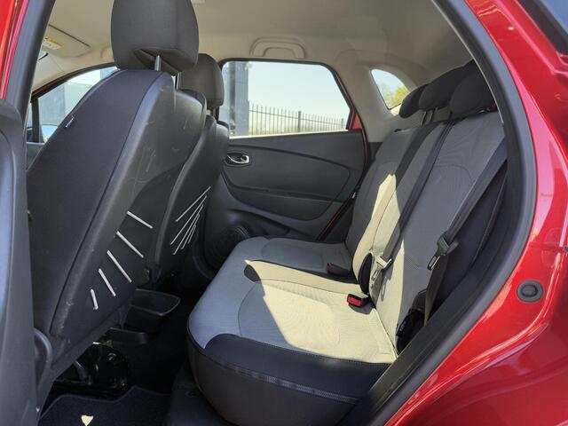Renault CAPTUR 1.2 TCe Dynamique 1e Eigenaar,Navi,Clima,Camera,Cruise,Trekhaak,Bluetooth,PDC,Dealer onderhouden,120pk,Elek ramen,APK tot 02-2026
