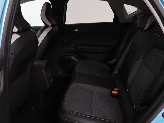 Renault CAPTUR 1.6 E-Tech Plug-in Hybrid 160 Intens | Adaptive cruise | Stuurverwarming | Carplay | Full LED | Keyless | Navigatie | Parkeerhulp