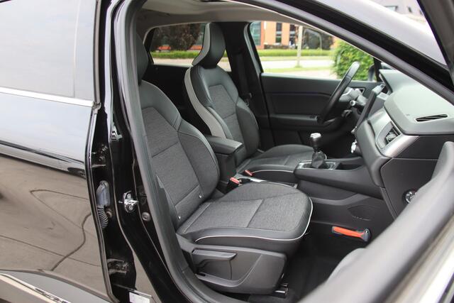 Renault CAPTUR 1.0 TCe Intens Pano, Carplay, Trekhaak, BOMVOL! Lente aanbieding!