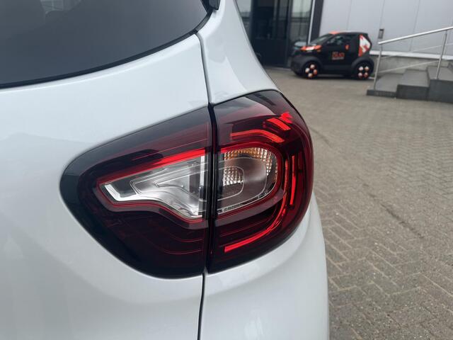 Renault CAPTUR 0.9 TCe Limited / NAVIGATIE / CAMERA / PARKEERSENSOREN / ALL SEASON BANDEN / LICHTMETALEN VELGEN