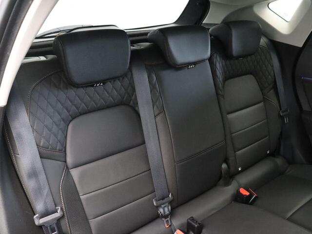 Renault CAPTUR TCe 155pk Initiale Paris | 360 graden camera | Stoel en stuurverwarming | Bose audiosysteem | Adaptief cruise control |