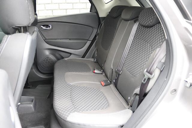 Renault CAPTUR 0.9 TCe Intens | Afneembare trekhaak | Navigatie | Parkeersensoren achter