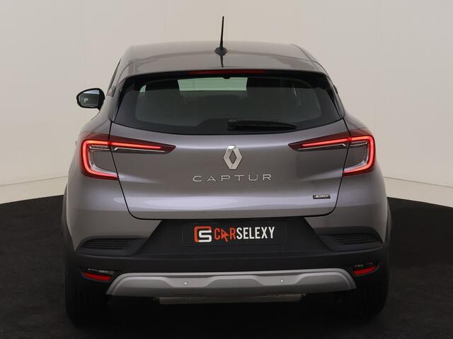 Renault CAPTUR E-Tech plug-in hybrid 160PK / NAVI / Carplay / Parkeer sensoren / Carselexy