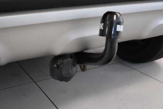 Renault CAPTUR 1.2 TCe Intens | Camera | Navigatie | LED koplampen | Android Auto | Parkeersensoren | Trekhaak |