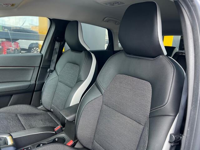 Renault CAPTUR 1.0 TCe 100 Intens Camera Trekhaak