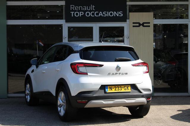 Renault CAPTUR 1.0 TCe 100 Life | All season banden | Parkeersensoren | Cruisecontrol | AppleCarplay/AndroidAuto | Naviagatie | Keyless Entry | Climate Control
