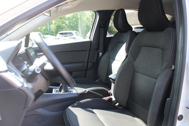 Renault CAPTUR 1.0 TCe 100 Life | All season banden | Parkeersensoren | Cruisecontrol | AppleCarplay/AndroidAuto | Naviagatie | Keyless Entry | Climate Control