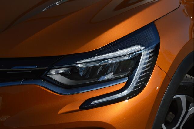 Renault CAPTUR 1.3 TCe 140 Intens Automaat | Adapt.CC/Carplay/LED/Dealer onderhouden |