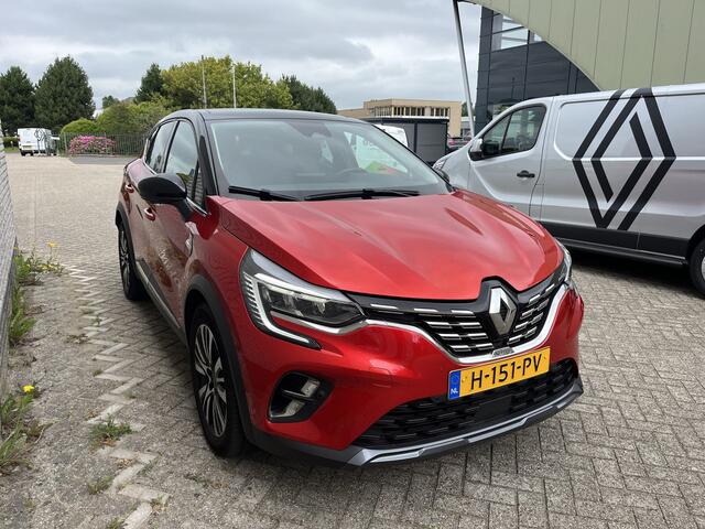 Renault CAPTUR TCe 155 EDC ( automaat ) Initiale Paris | schuifdak | lederen bekleding | stoelverwarming | BOSE audio