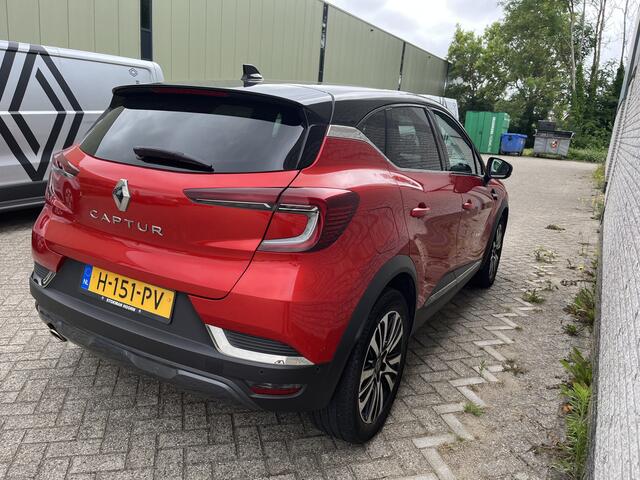 Renault CAPTUR TCe 155 EDC ( automaat ) Initiale Paris | schuifdak | lederen bekleding | stoelverwarming | BOSE audio