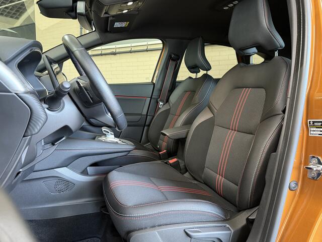 Renault CAPTUR 1.3 mild hybrid 160 R.S. Line | Groot Navi| 18 inch | Clima | Camera | Stoelverwarming | 100% Dealer onderhouden!