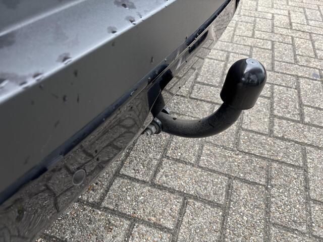 Renault CAPTUR 1.3 TCe 140 Rive Gauche LICHTMETALEN VELGEN / TREKHAAK / PARKEERSENSOREN + A.CAMERA / CLIMATE CONTROL / BLEUTOOTH / EERSTE EIGENAAR!