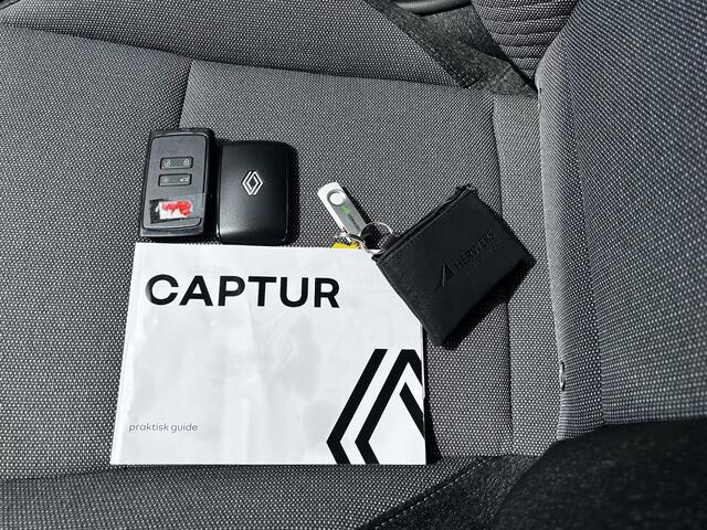 Renault CAPTUR 1.3 mild hybrid 160 techno Automaat / Weinig km / Trekgewicht 1.500 kg / Adaptieve CC / Stuur- en stoelverwarming / Navi groot scherm / Apple Carplay Android / 18" wielen /